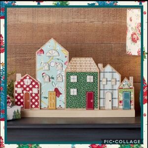 🎄 Pioneer Woman Christmas Holiday Tabletop Bungalow Houses
